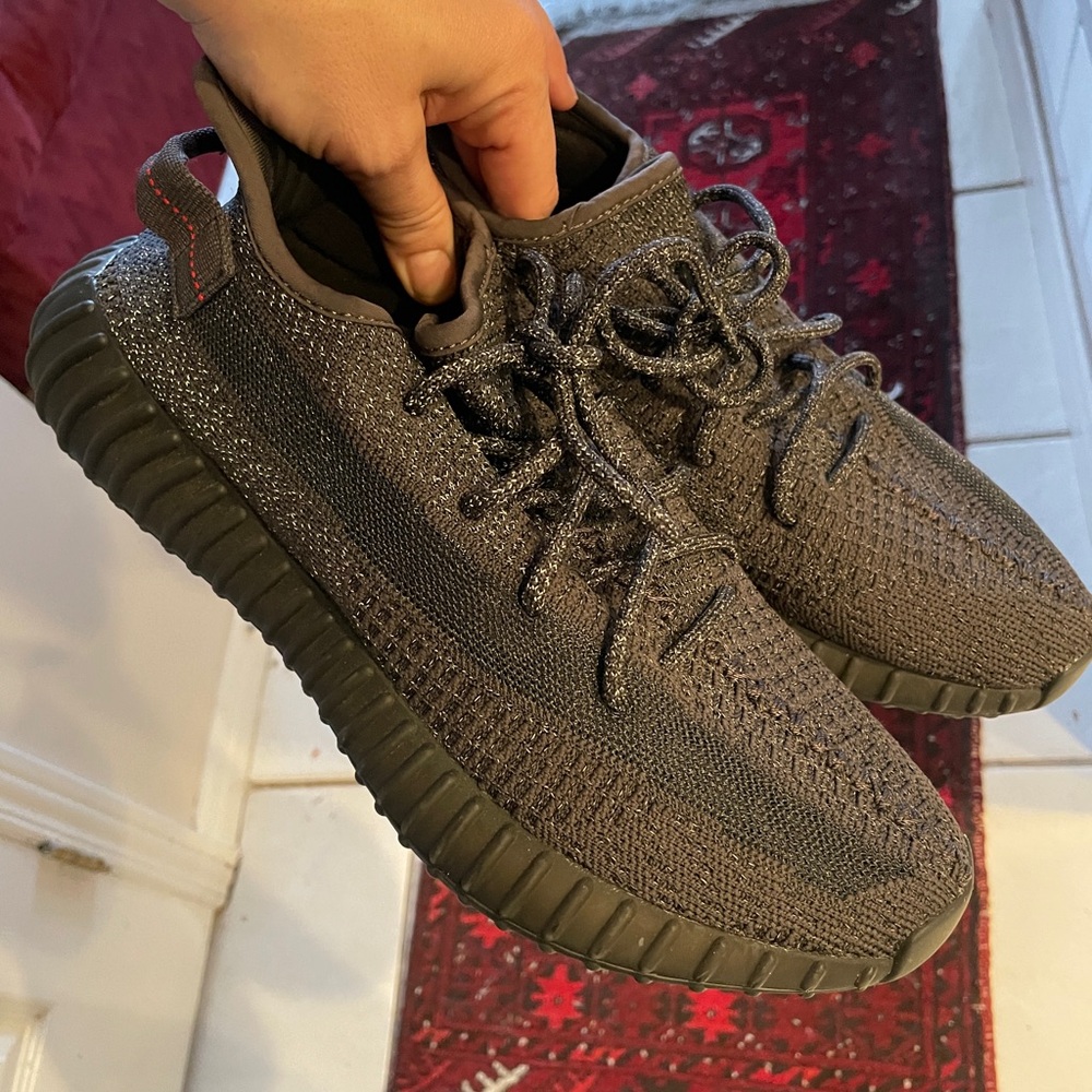 YEEZY Boost 350 Reflective 2019 Adidas Gray Sneakers 9.5 Men’s / 11 women’s